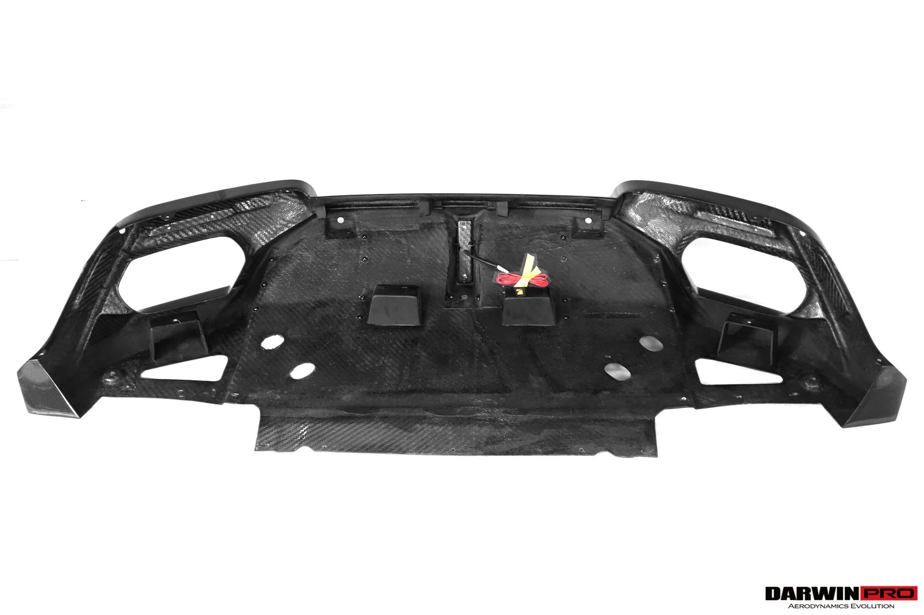 AUTHENTIC DARWINPRO CARBON BODY KIT for FERRARI ROMA 2020+ Forza Performance Custom fit BKSS Style
Set includes:

Front Lip Splitter
Hood Bonnet
Side Skirts
Rear Diffuser
Rear Wing Spoiler or Rear Spoiler (your choice)
Material: Carbon (Can be made in Forged Carbon or Dry Carbon)

NOTE: Professional installation is required.