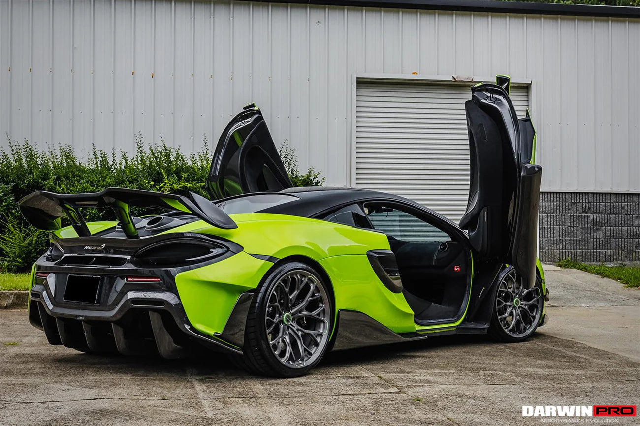 AUTHENTIC DARWINPRO CARBON REAR BUMPER for MCLAREN 600LT 2018 - 2021
Set includes:

Rear Bumper
Material: Carbon

NOTE: Professional installation is required