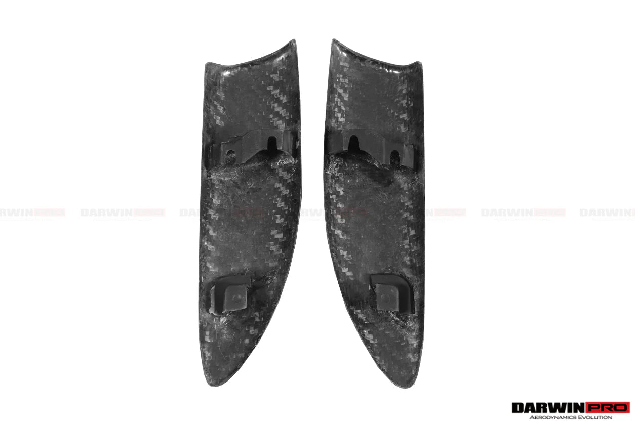 AUTHENTIC DARWINPRO CARBON REAR AIR INTAKE for MCLAREN 600LT 2018 - 2021
Set includes:

Rear Air Intake
Material: Carbon

NOTE: Professional installation is required