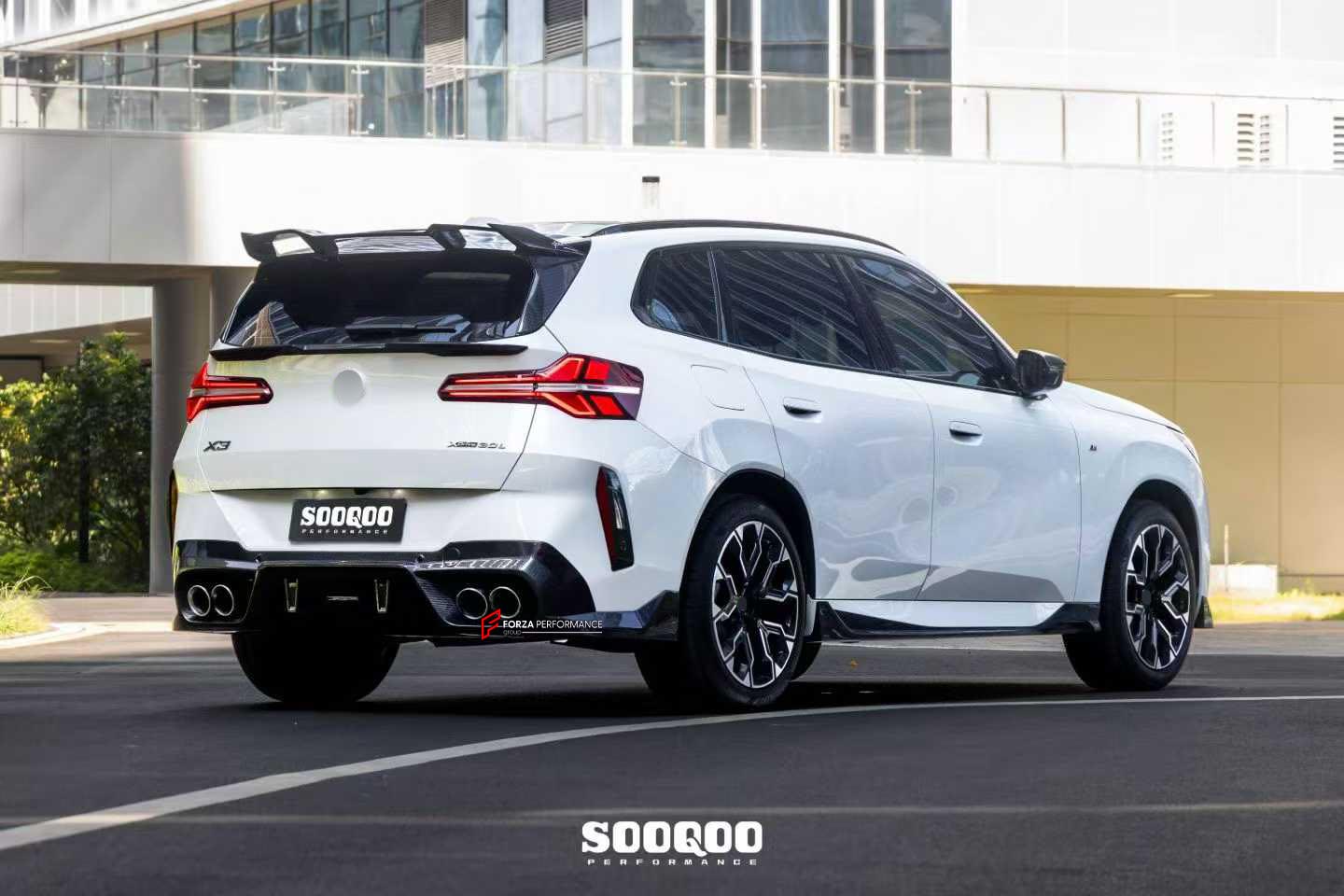 AUTHENTIC SOOQOO CARBON BODY KIT for BMW X3 G45 2025+
Set includes:

Front Lip
Side Skirts
Rear Roof Spoiler
Trunk Lip Spoiler
Rear Window Fins
Rear Bumper Trims
Rear Diffuser
Material: Prepreg Carbon

NOTE: Professional installation is required
