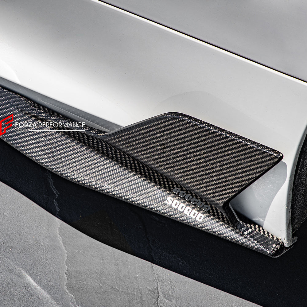 AUTHENTIC SOOQOO CARBON SIDE SKIRTS for BMW M8 F91 F92 2019+ BMW 8 SERIES G14 G15 2018+

Set includes:


Side Skirts

Material:&nbsp;Carbon&nbsp;

Note: Professional installation is required.