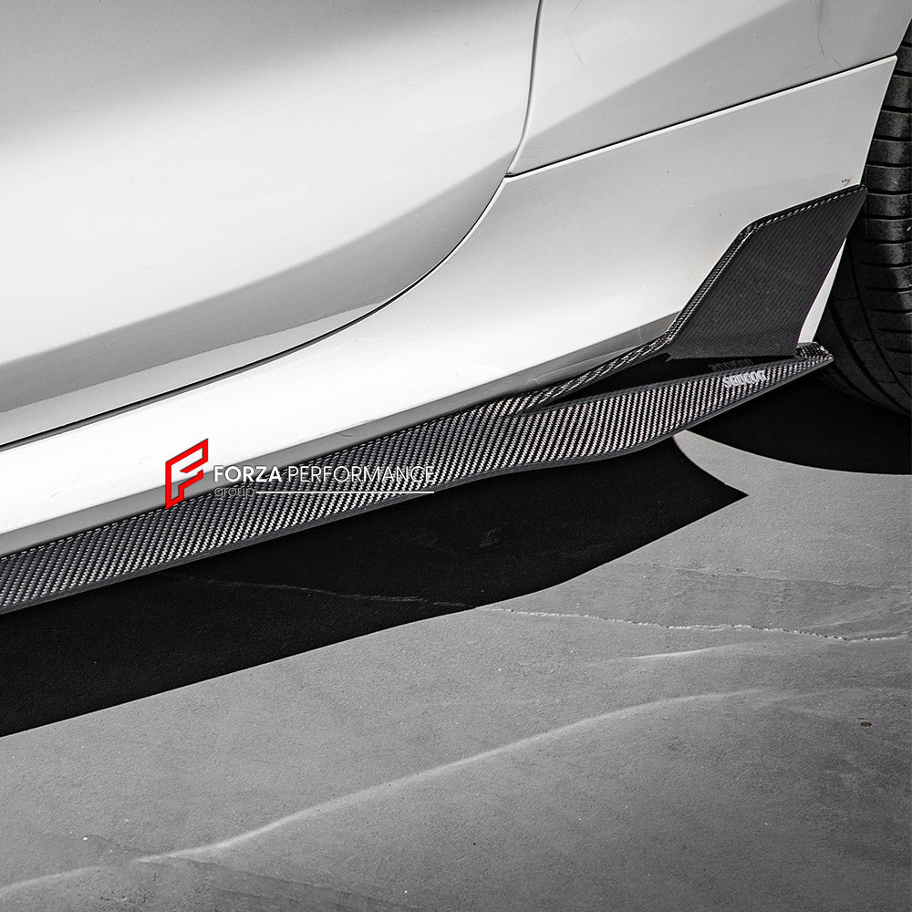 AUTHENTIC SOOQOO CARBON SIDE SKIRTS for BMW M8 F91 F92 2019+ BMW 8 SERIES G14 G15 2018+

Set includes:


Side Skirts

Material:&nbsp;Carbon&nbsp;

Note: Professional installation is required.