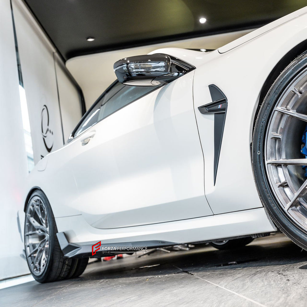 AUTHENTIC SOOQOO CARBON SIDE SKIRTS for BMW M8 F91 F92 2019+ BMW 8 SERIES G14 G15 2018+

Set includes:


Side Skirts

Material:&nbsp;Carbon&nbsp;

Note: Professional installation is required.