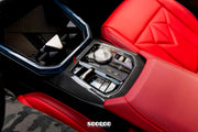 AUTHENTIC SOOQOO DRY CARBON 3 PIECE INTERIOR TRIM SET for BMW X3 G45 2024+
Set includes:

Dashboard Trim Cover
Center Console Panel
Gear Selector Surround
Material: Dry Carbon

NOTE: Professional installation is required.