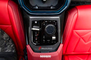 AUTHENTIC SOOQOO DRY CARBON 3 PIECE INTERIOR TRIM SET for BMW X3 G45 2024+
Set includes:

Dashboard Trim Cover
Center Console Panel
Gear Selector Surround
Material: Dry Carbon

NOTE: Professional installation is required.