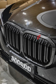 AUTHENTIC SOOQOO DRY CARBON FIBER FRONT GRILLE for BMW X7 G07 2019 - 2022
Set includes:

Front Grille
Material: Dry Carbon

NOTE: Professional installation is required.
