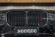 AUTHENTIC SOOQOO DRY CARBON FIBER FRONT GRILLE for BMW X7 G07 2019 - 2022
Set includes:

Front Grille
Material: Dry Carbon

NOTE: Professional installation is required.