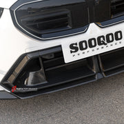 AUTHENTIC SOOQOO DRY CARBON FRONT BUMPER CENTER TRIM for BMW M5 G90 G99 2025+

Set includes:

Front Bumper Center Trim

Material: Prepreg Carbon

NOTE: Professional installation is required