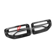 AUTHENTIC SOOQOO DRY CARBON FRONT GRILLE for BMW M2 G87 2023+

Set includes:

Front Grille

Material: Prepreg Carbon

Note: Professional installation is required
