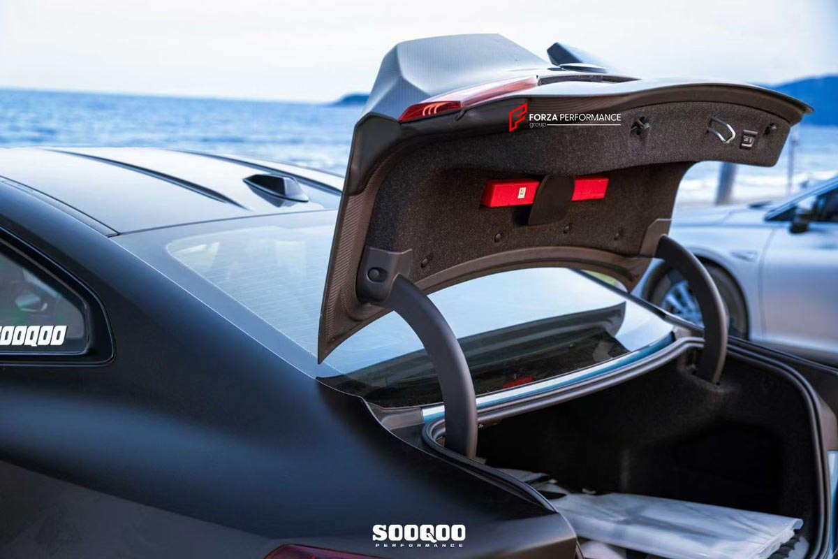 AUTHENTIC SOOQOO DRY CARBON TRUNK LID SPOILER for BMW 3 SERIES G20 G28 M3 G80 4 SERIES G22 M4 G82 2019+
Material: Dry Carbon

NOTE: Professional installation is required.