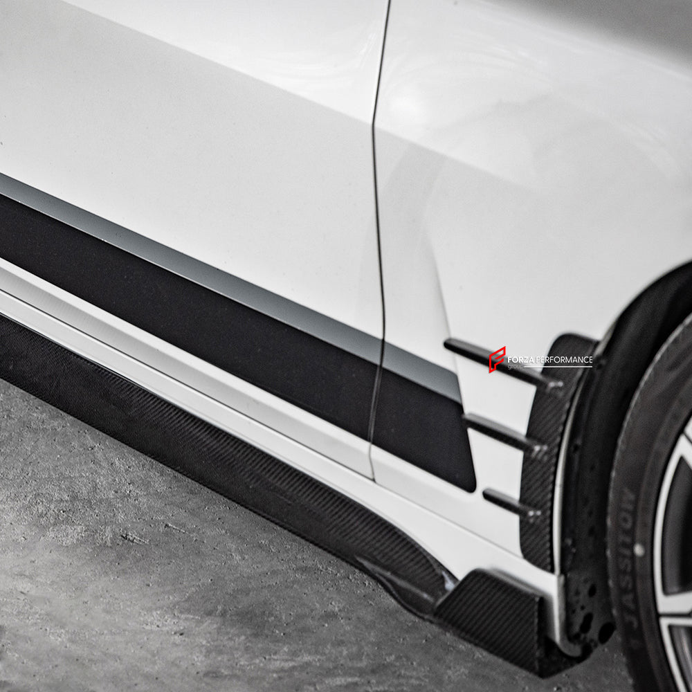 AUTHENTIC SOOQOO DRY CARBON SIDE SPAT TRIMS for BMW 4 SERIES G22 G23 2020+

Set includes:

Side Spat Trims

Material: Prepreg Carbon

NOTE: Professional installation is required