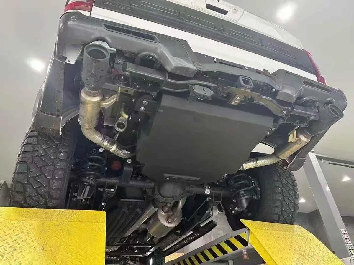 Auxiliary fuel tank for Ford F150 Raptor