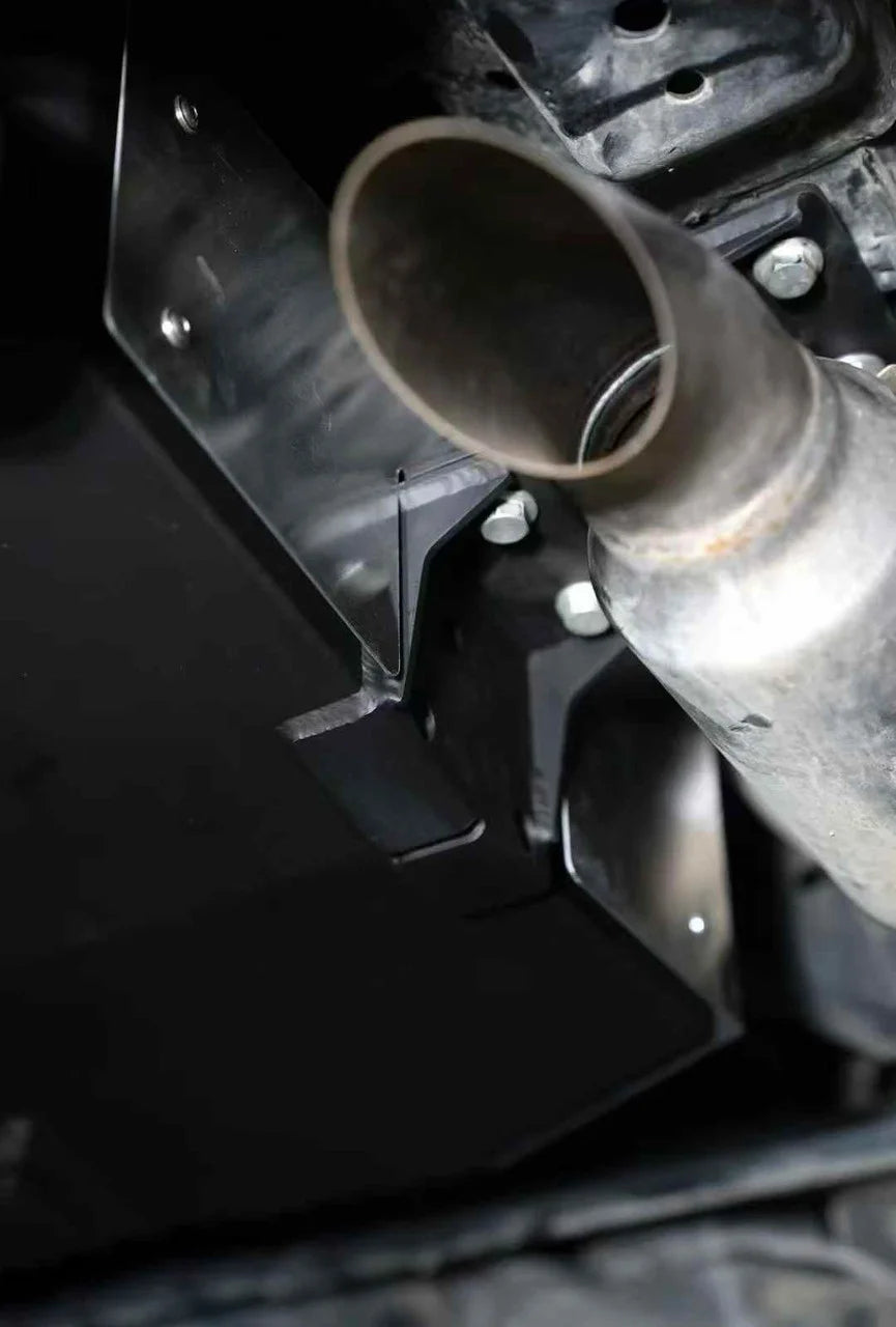 AUXILIARY FUEL GAS TANK for GWM HAVAL H9 2024+

Set includes:

Gas Fuel Tank
Fuel Pump
Installation Manual

Material: Steel

Tank Capacity: 94 litre (24.8 Gallon)

Note: Professional installation is required.