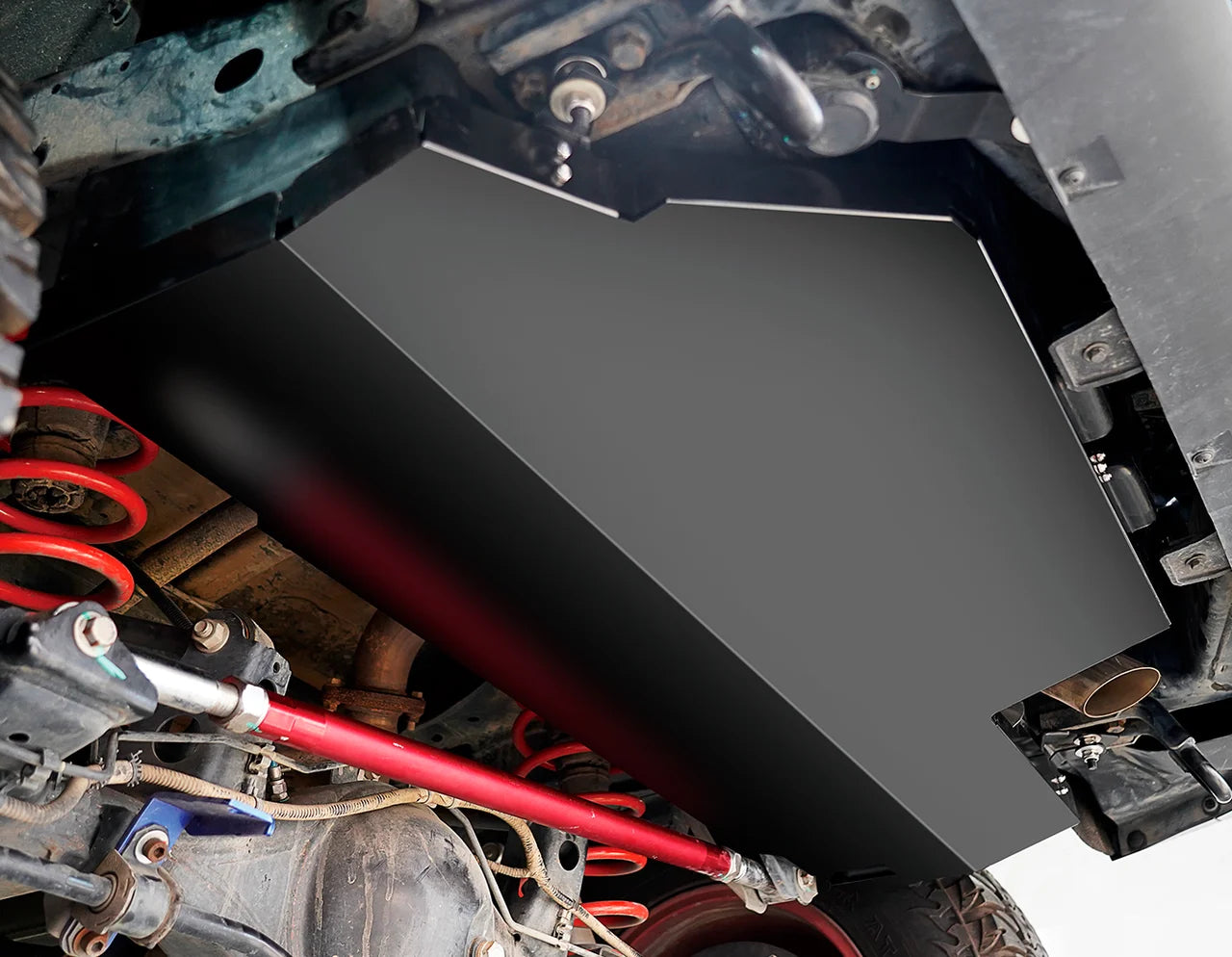 AUXILIARY FUEL GAS TANK for GWM TANK 300 2020+

Set includes:

Gas Fuel Tank
Fuel Pump
Installation Manual

Material: Steel

Tank Capacity: 75 litre (19.8 Gallon)

Note: Professional installation is required.