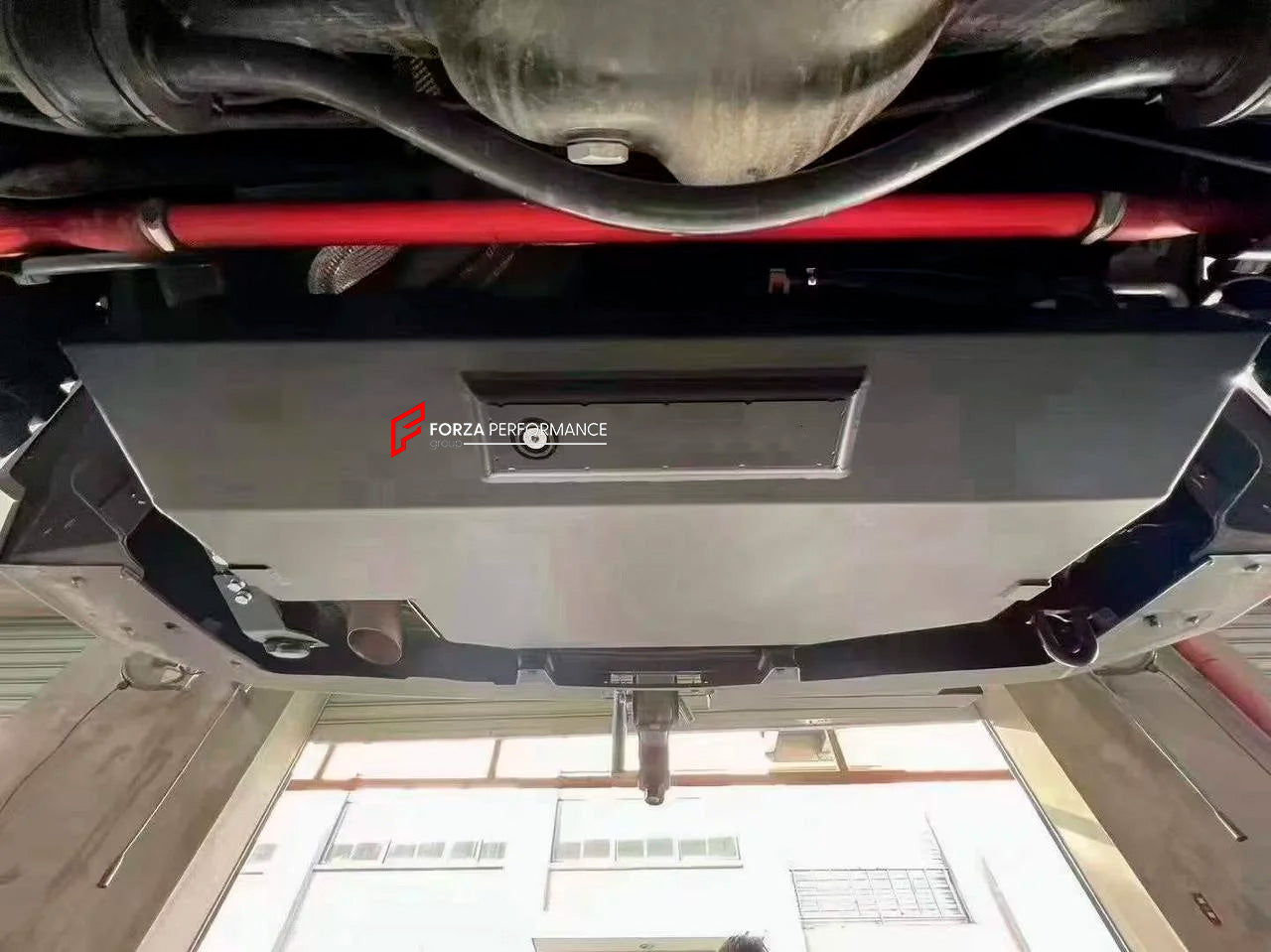 AUXILIARY FUEL GAS TANK for GWM TANK 400 SERIES 2023+

Set includes:

Gas Fuel Tank
Fuel Pump
Installation Manual

Material: Steel

Tank Capacity: 55 litre (14.5 Gallon)

Note: Professional installation is required.