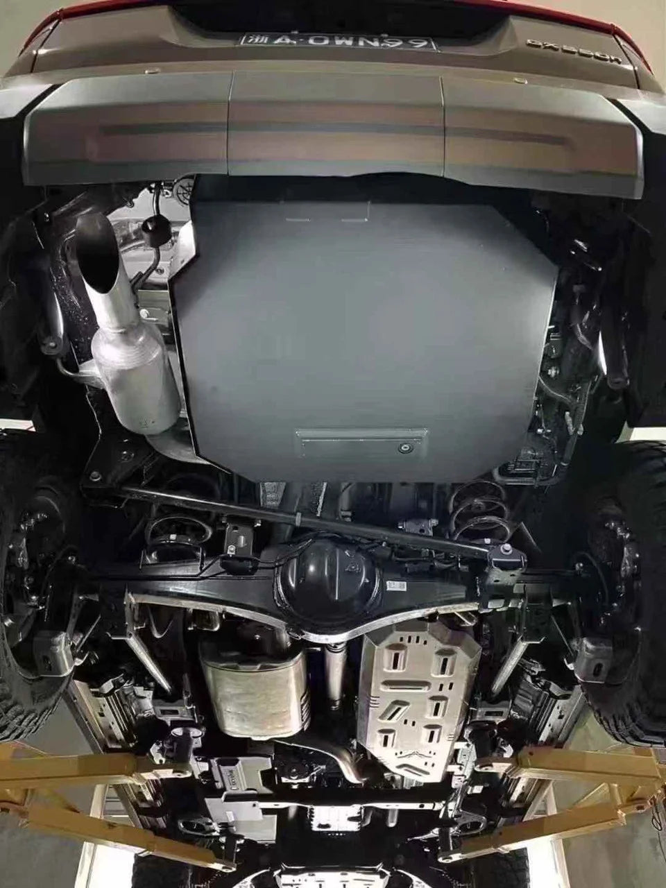 AUXILIARY FUEL GAS TANK for LEXUS GX550 OVERTRAIL 3.5 TWIN TURBO 2023+

Set includes:

Gas Fuel Tank
Fuel Pump
Installation Manual

Material: Steel

Tank Capacity: 100 litre (26.4 Gallon)

Note: Professional installation is required.