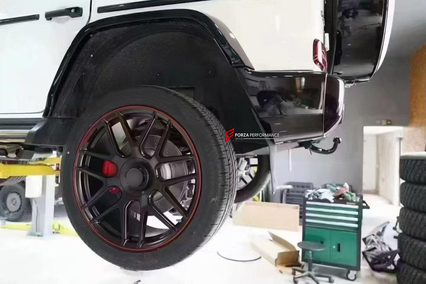 AUXILIARY FUEL GAS TANK for MERCEDES BENZ G CLASS G500 W463A W464 2018 - 2024

Set includes:

Gas Fuel Tank
Fuel Pump
Installation Manual

Material: Steel

Tank Capacity: 75 litre (19.81 Gallon)

Note: Professional installation is required.