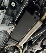 AUXILIARY FUEL GAS TANK for TOYOTA LAND CRUISER 300 LC300 2021+

Set includes:

Gas Fuel Tank
Fuel Pump
Installation Manual

Material: Steel

Tank Capacity: 110 litre (29 Gallon)

Note: Professional installation is required.