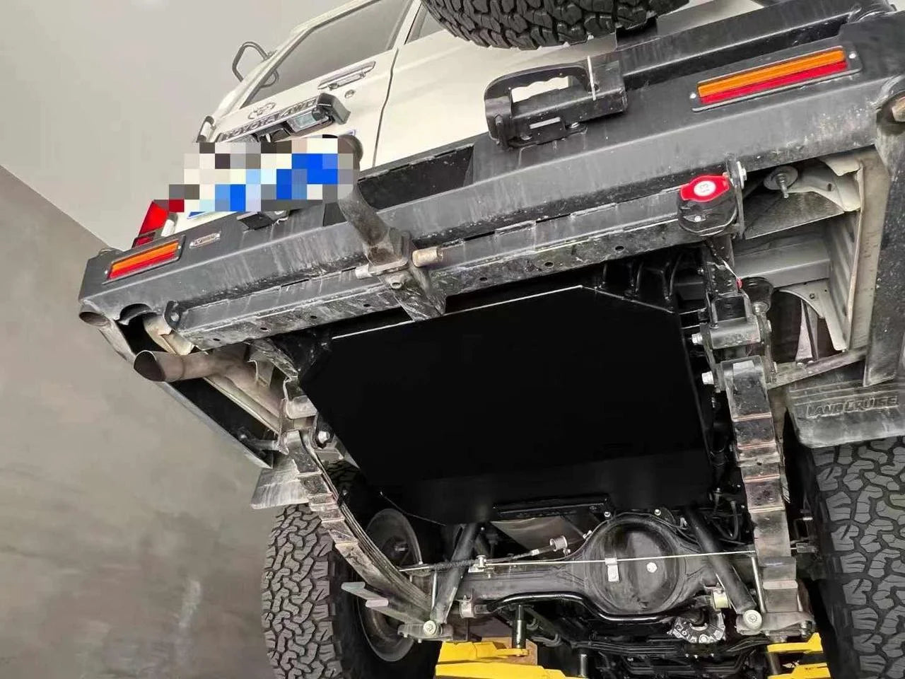 AUXILIARY FUEL GAS TANK for TOYOTA LAND CRUISER 76 2023+

Set includes:

Gas Fuel Tank
Fuel Pump
Installation Manual

Material: Steel

Note: Professional installation is required.

CONTACT US FOR PRICING