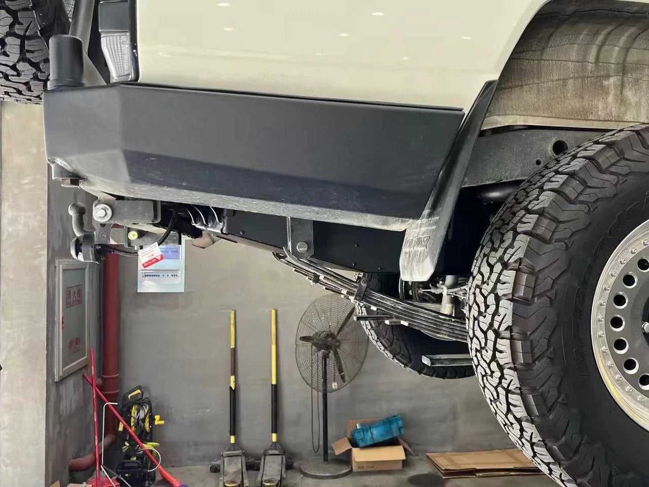 AUXILIARY FUEL GAS TANK for TOYOTA LAND CRUISER 76 2023+

Set includes:

Gas Fuel Tank
Fuel Pump
Installation Manual

Material: Steel

Note: Professional installation is required.

CONTACT US FOR PRICING