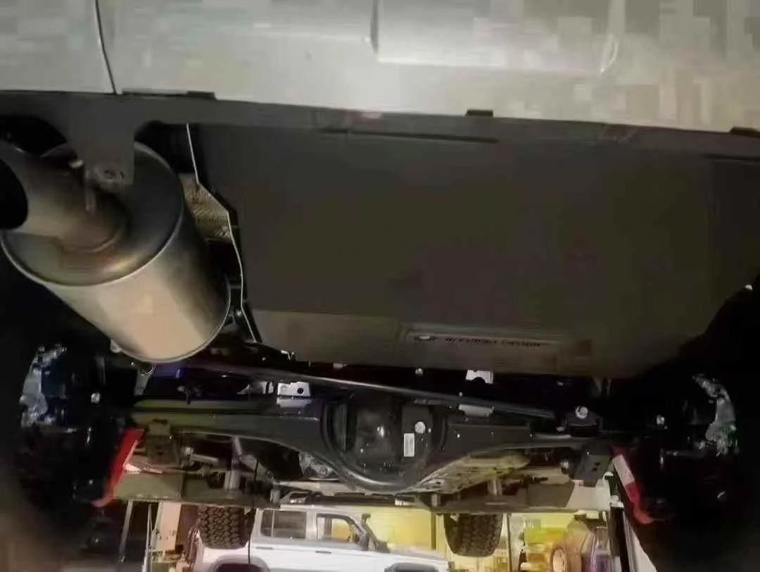 AUXILIARY FUEL GAS TANK for TOYOTA SEQUOIA XK80 2022+

Set includes:

Gas Fuel Tank
Fuel Pump
Installation Manual

Material: Steel

Tank Capacity:

TRD PRO: 122 litre (32.2 Gallon)
Other versions: 106 litre (28 Gallon)


Note: Professional installation is required.