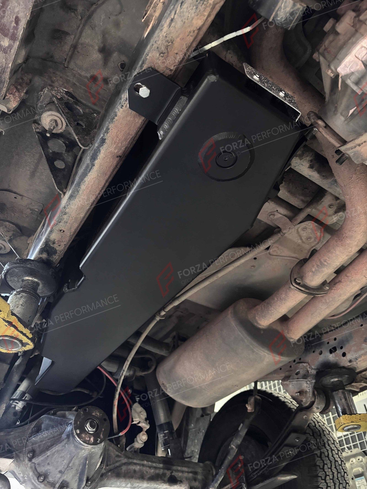 AUXILIARY LONG RANGE FUEL TANK SYSTEM 45L (EXTRA 12 GAL) EXTENDED RANGE for TOYOTA LAND CRUISER LC76 4.5T DIESEL 2007+