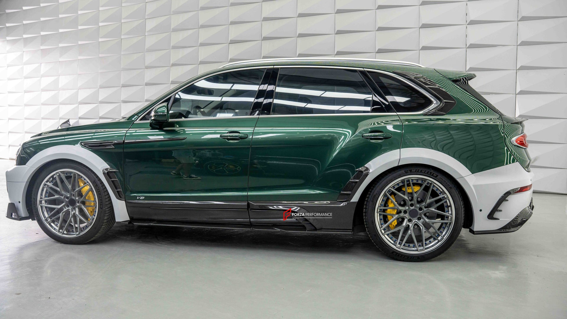 MANSORY STYLE WIDE BODY KIT FOR BENTLEY BENTAYGA W12 2020+