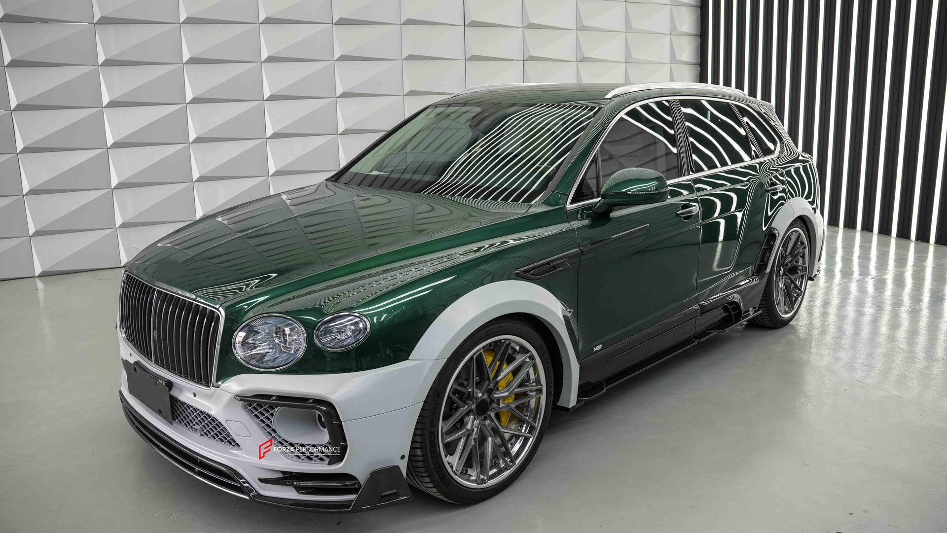 MANSORY STYLE WIDE BODY KIT FOR BENTLEY BENTAYGA W12 2020+