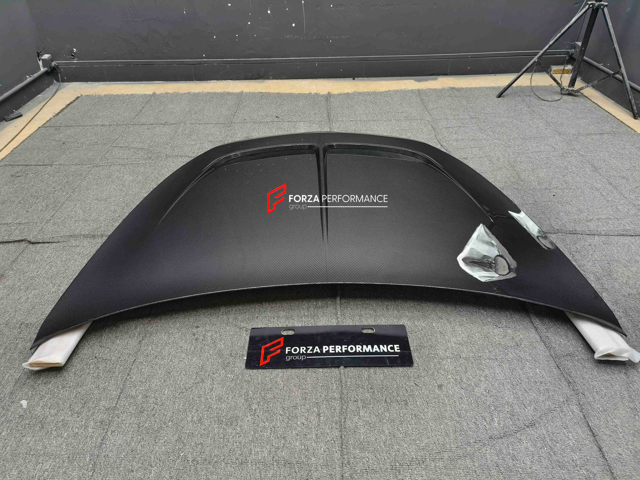 MANSORY DRY CARBON HOOD/BONNET FOR BENTLEY BENTAYGA PL71 FACELIFT 2020+