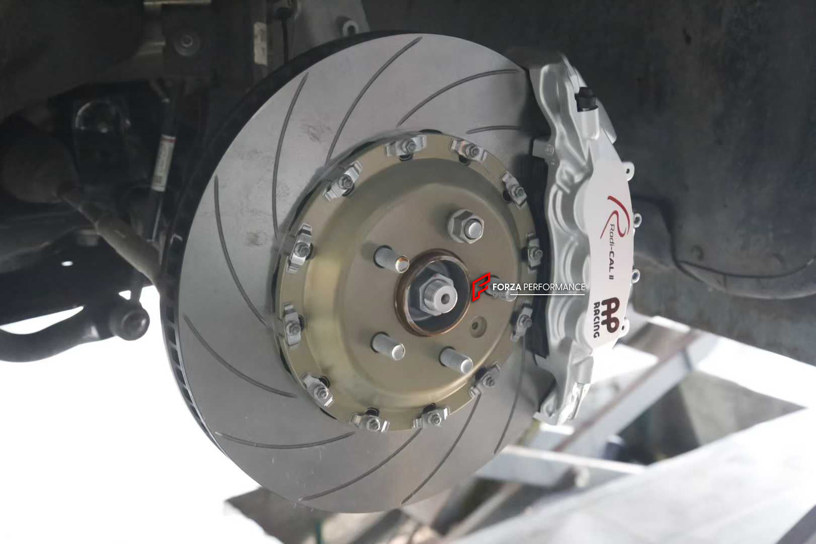 BIG BRAKE KIT BBK for TESLA MODEL Y JUNIPER 2025+

Forza Performance Group offers various types of big brake kits, all types of aftermarket brake calipers, as well as genuine original brands of all types, such as AP Racing, Brembo, Akebono, AMG, M Performance, Audi, Porsche, Lamborghini, Toyota TRD, etc.

Current set includes:

2x Authentic AP Racing CP9560 6 Pot Front Brake Calipers

2x Front Brake Discs 390 mm

2x Rear Brake Discs 370 mm
2x Brake Caliper Adapters
2x Brake Pads


PLEASE INCLUDE YOUR VIN, M