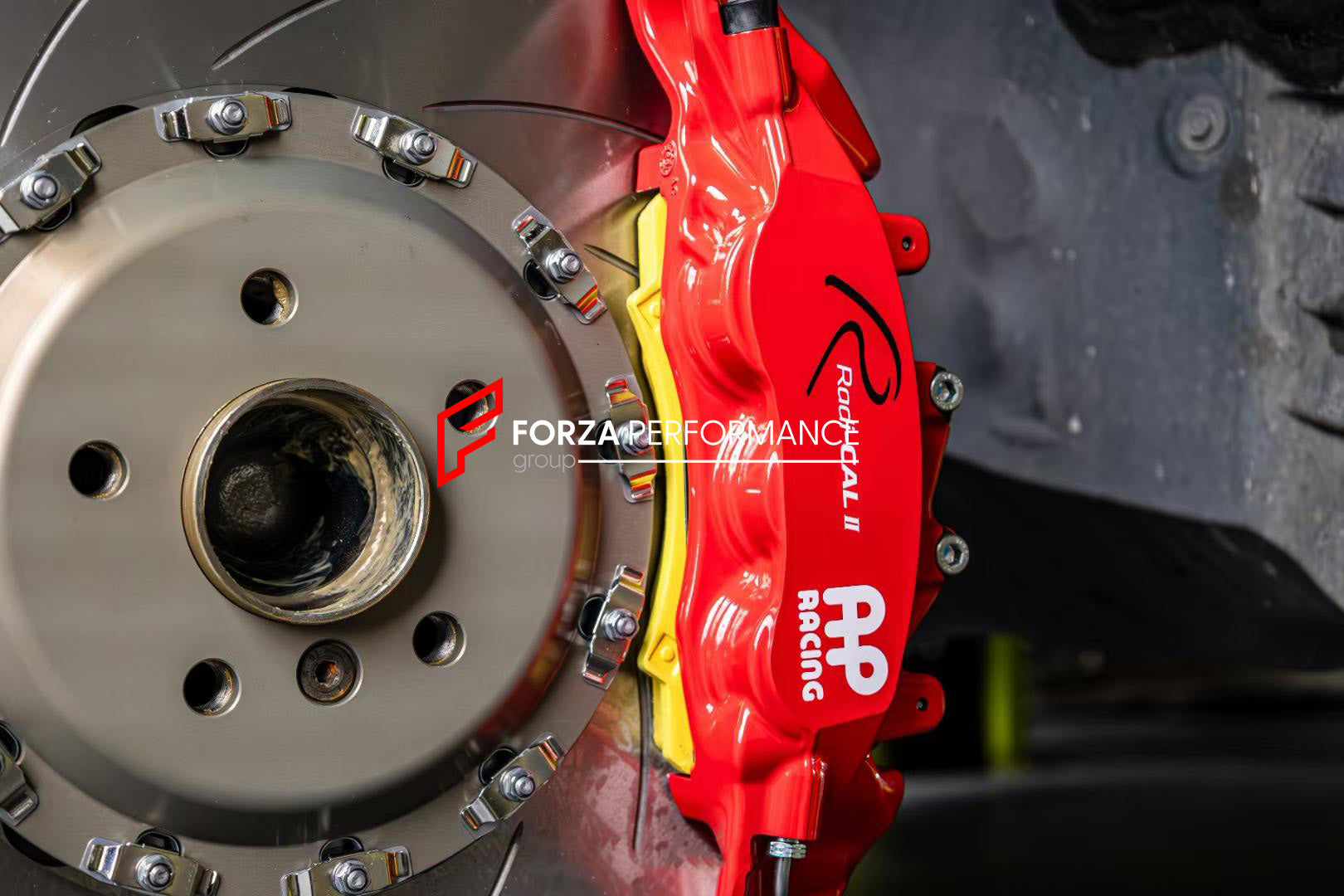 BIG BRAKE KIT for BMW 5 SERIES G60 G61 2023+

Forza Performance Group offers various types of big brake kits, all types of aftermarket brake calipers, as well as genuine original brands of all types, such as AP Racing, Brembo, Akebono, AMG, M Performance, Audi, Porsche, Lamborghini, Toyota TRD, etc.

Current set includes:

2x Authentic AP Racing CP9561 Front Brake Calipers

2x Front Brake Discs 380 mm

2x Brake Caliper Adapters
2x Brake Pads

PLEASE INCLUDE YOUR VIN, MODEL AND YEAR WHEN PURCHASING.