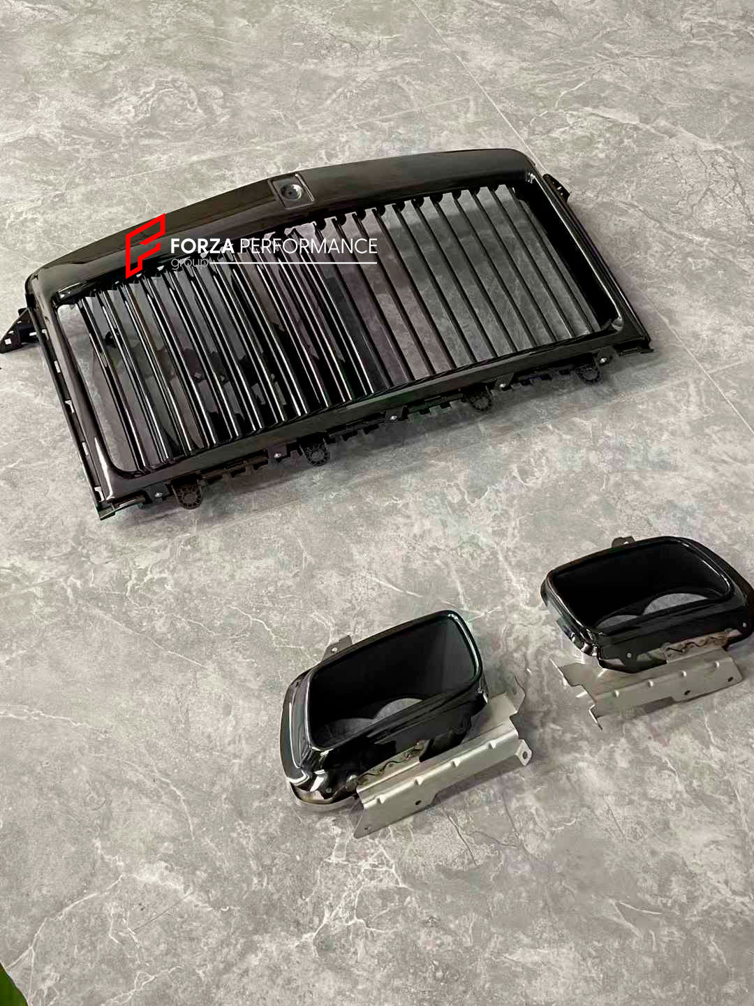 BLACK BADGE UPGRADE for ROLLS ROYCE CULLINAN 2018 - 2024

Set includes:

Front Bumper Trims
Grille
Grille Cover
Black Emblem Badges
Spirit of Extasy
Side Logo Covers
Trunk Molding
Exhaust Tips
Wheels

Material: Plastic