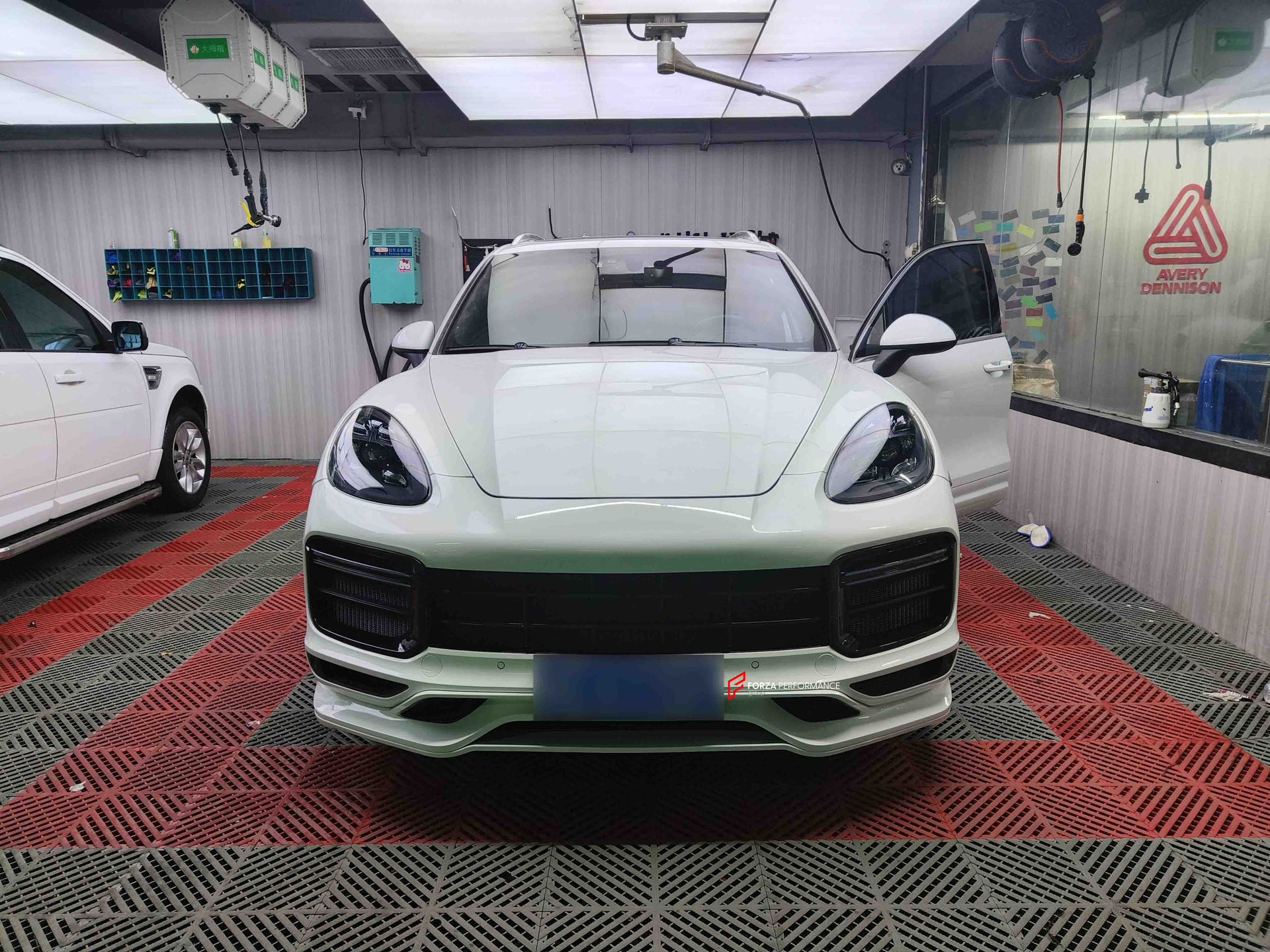 Body Kit and Tail Lights for Porsche Cayenne 2011-2014 958.1 Upgrade 2018+ 9Y0