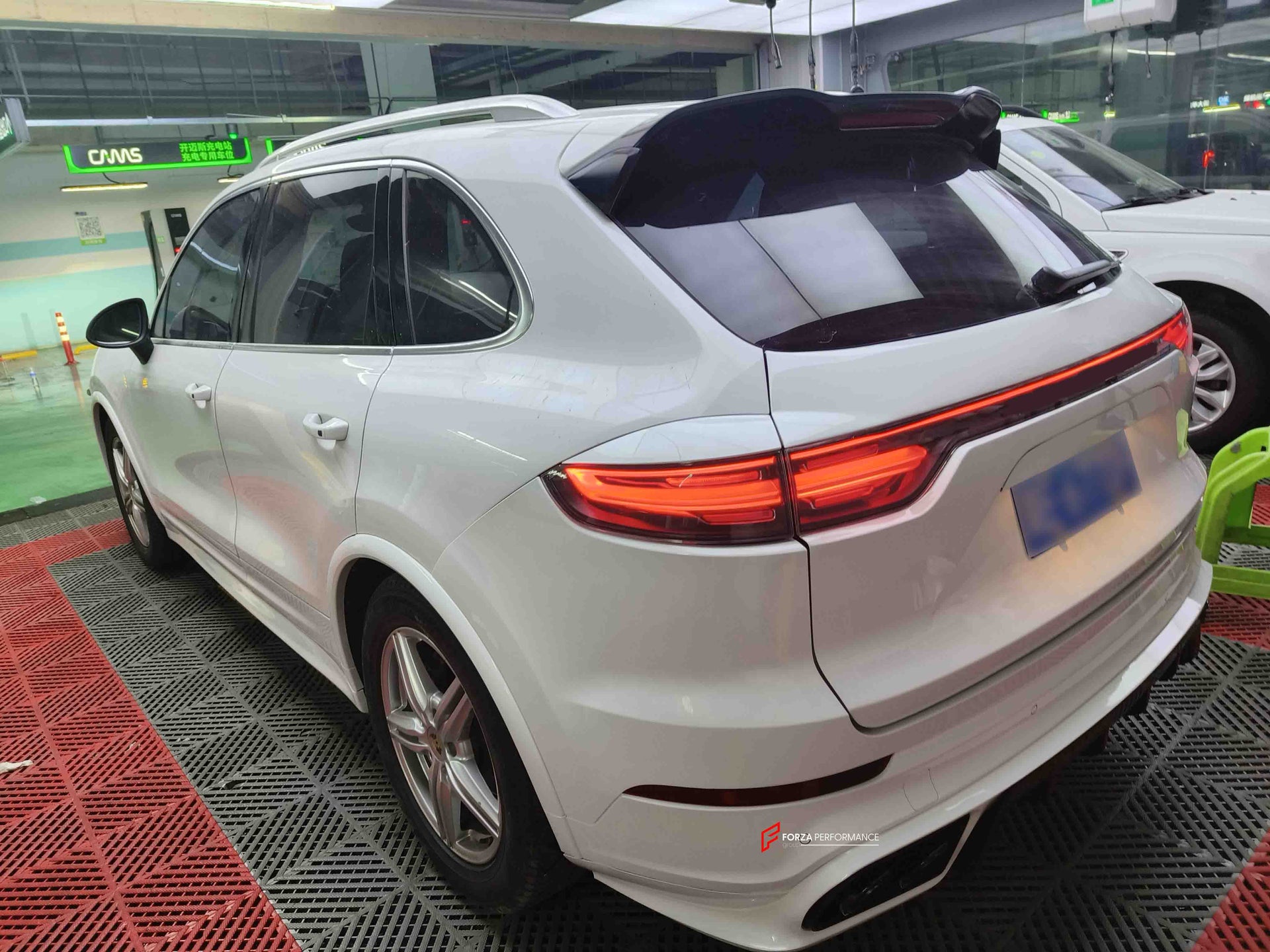 Body Kit and Tail Lights for Porsche Cayenne 2011-2014 958.1 Upgrade 2018+ 9Y0