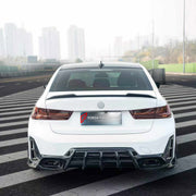 BODY KIT for BMW 3 SERIES G20 LCI 2022+

Set includes:
Front Lip
Hood Bonnet
Side Fender Vents
Side Skirts
Ducktail Spoiler
Rear Diffuser

Material: Plastic

NOTE: Professional installation is required.