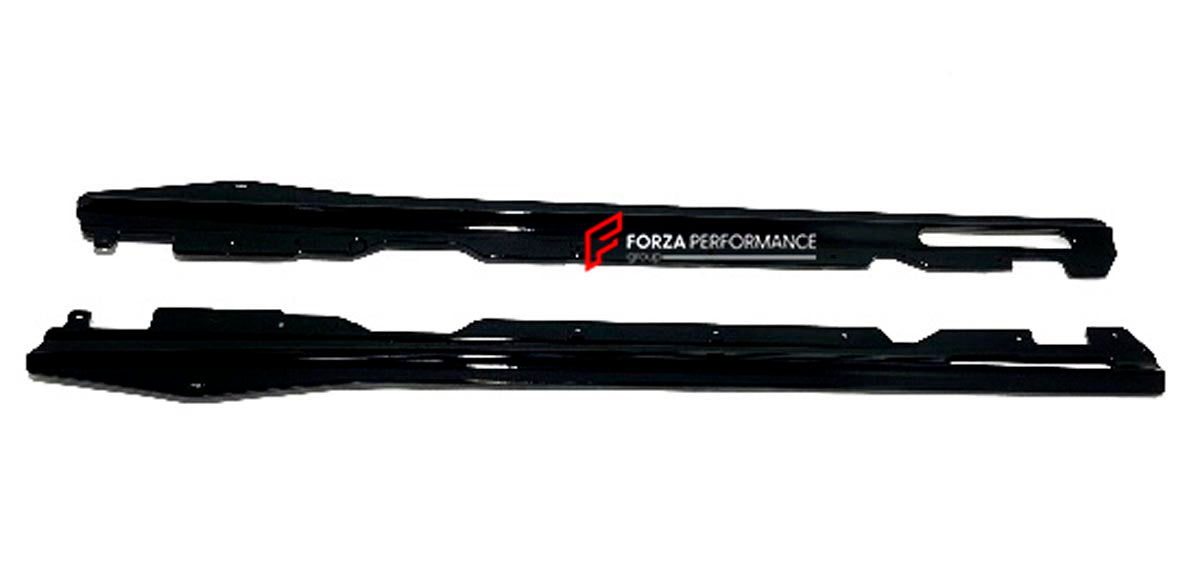 Body Kit for BMW 3 SERIES VII G20 G28 LCI 2019 - 2022
Set includes:

Front Lip
Front Bumper Side Canards
Side Skirts
Diffuser
Roof Spoiler
Spoiler
Material: Plastic (PP)

NOTE: Professional installation is required.
