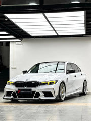 Body Kit for BMW 3 SERIES VII G20 G28 LCI 2023+
Set includes:

Front Lip
Front Bumper
Mirror Housing
Roof Spoiler
Spoiler
Material: Plastic (PP)

NOTE: Professional installation is required.