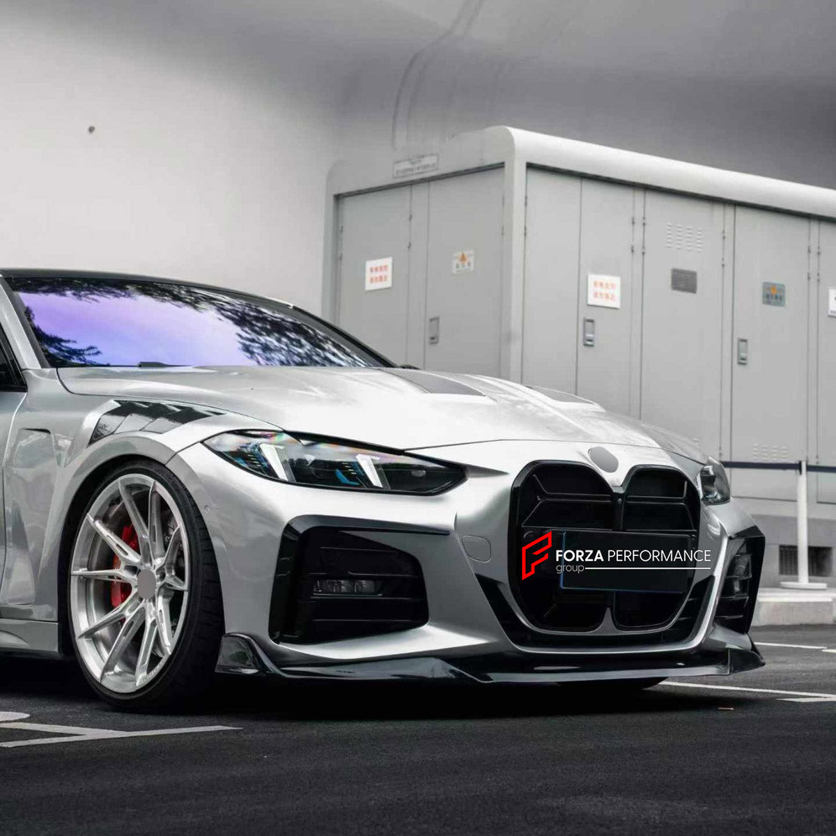BODY KIT for BMW 4 SERIES G22 2020+

Set includes:
Front Lip
Rear Bumper Fins
Rear Diffuser

Material: Plastic

NOTE: Professional installation is required.