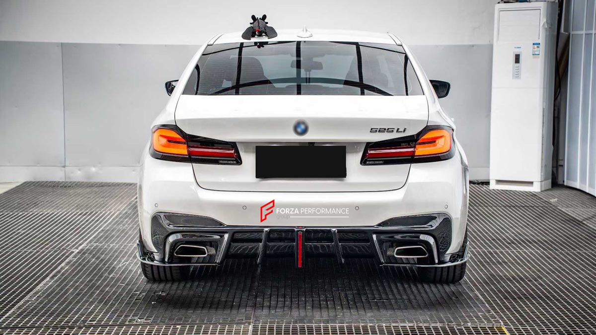 Body Kit for BMW 5 SERIES G30 530e 530i 540i xDrive M5 F90 2017 - 2020
Set includes:

Front Lip
Side Skirts
Diffuser
Material: Plastic (PP)

NOTE: Professional installation is required.