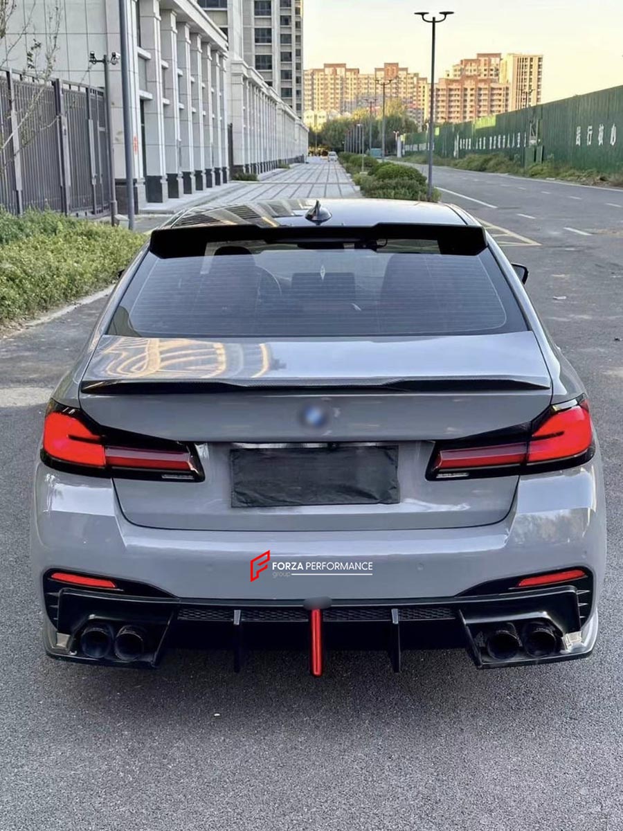 BODY KIT for BMW 5 SERIES G30 G38 2018 - 2023 FORZA PERFORMANCE Custom fit Dry Carbon VTEN Design Style
Set includes:

Front Lip (fits 2021 - 2023 LCI only)
Front Bumper Canards
Side Skirts
Rear Diffuser
Rear Lip
Rear Corners
Rear Spoiler
Roof Spoiler
Material: Plastic

NOTE: Professional installation is required.