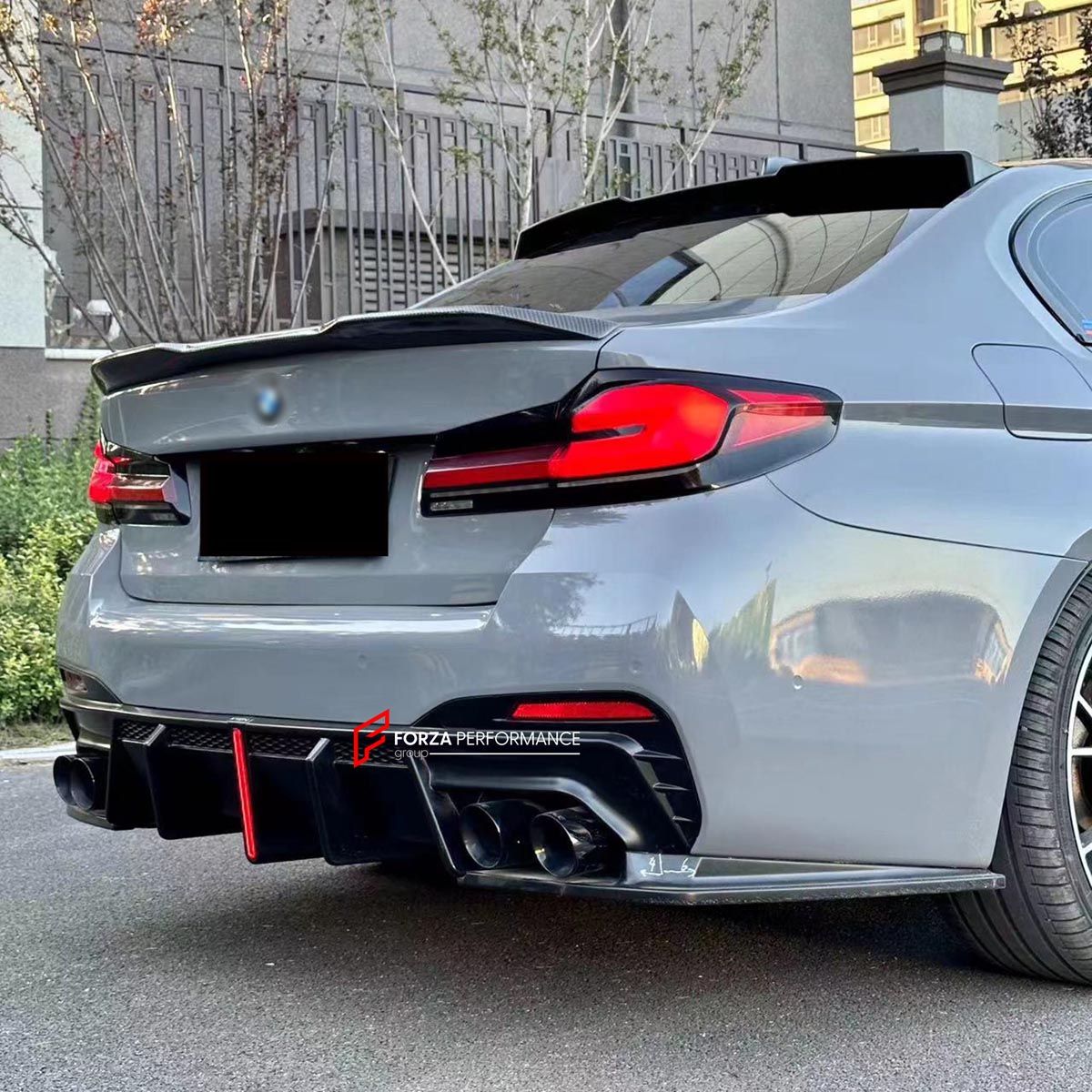 BODY KIT for BMW 5 SERIES G30 G38 2018 - 2023 FORZA PERFORMANCE Custom fit Dry Carbon VTEN Design Style
Set includes:

Front Lip (fits 2021 - 2023 LCI only)
Front Bumper Canards
Side Skirts
Rear Diffuser
Rear Lip
Rear Corners
Rear Spoiler
Roof Spoiler
Material: Plastic

NOTE: Professional installation is required.