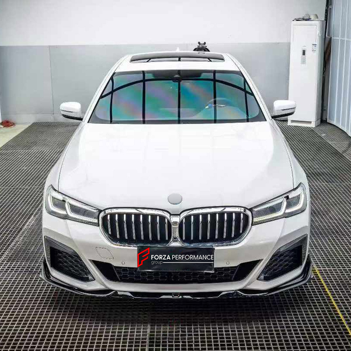 BODY KIT for BMW 5 SERIES G30 G38 LCI 2020 - 2024

Set includes:
Front Lip
Front Grille Mesh Cover Trims
Side Skirts
Rear Bumper Fins
Rear Diffuser

Material: Plastic

NOTE: Professional installation is required.
