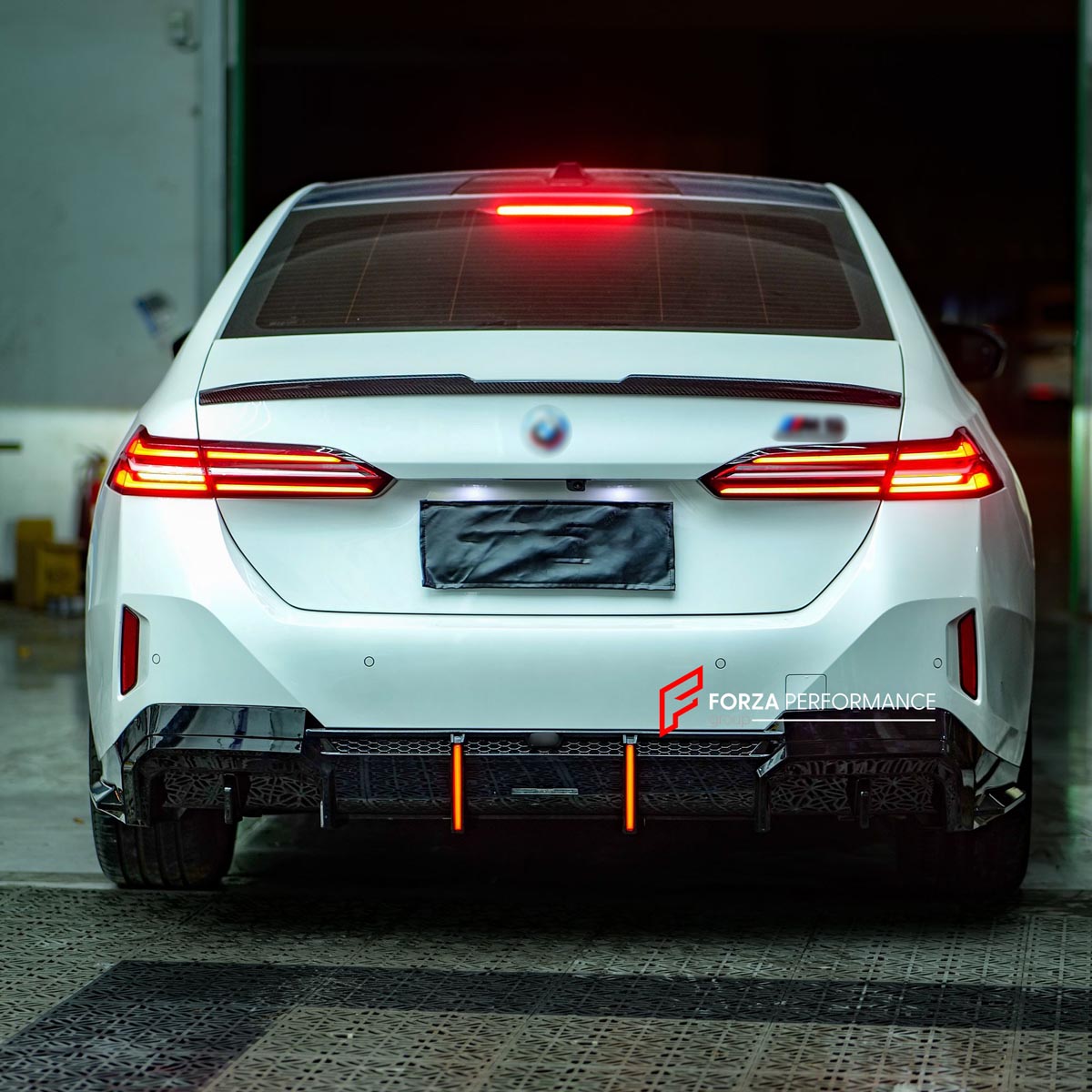 BODY KIT for BMW 5 SERIES LWB G68 2024+ FORZA PERFORMANCE Custom fit Dry Carbon VTEN Design Style
Set includes:

Front Lip
One Piece Front Lip
Front Bumper Canards
Side Skirts
Rear Diffuser
Rear Diffuser No Lights
Rear Spoiler
Roof Spoiler
Carbon Fiber Exhaust Tips (530i)
Square Exhaust Tips (530i)
Carbon Fiber Exhaust Tips (525i)
Square Exhaust Tips (525i)
Material: Plastic

NOTE: Professional installation is required.