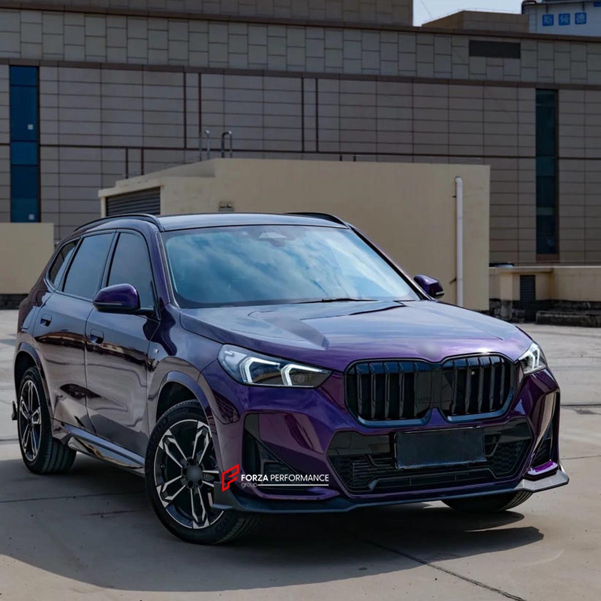 BODY KIT for BMW X1 U11 2022+ FORZA PERFORMANCE Custom fit Dry Carbon VTEN Design Style
Set includes:

Front Lip
Side Corners
Rear Diffuser
Rear Lip
Rear Corners
Roof Spoiler
Exhaust Tips
Material: Plastic

NOTE: Professional installation is required.