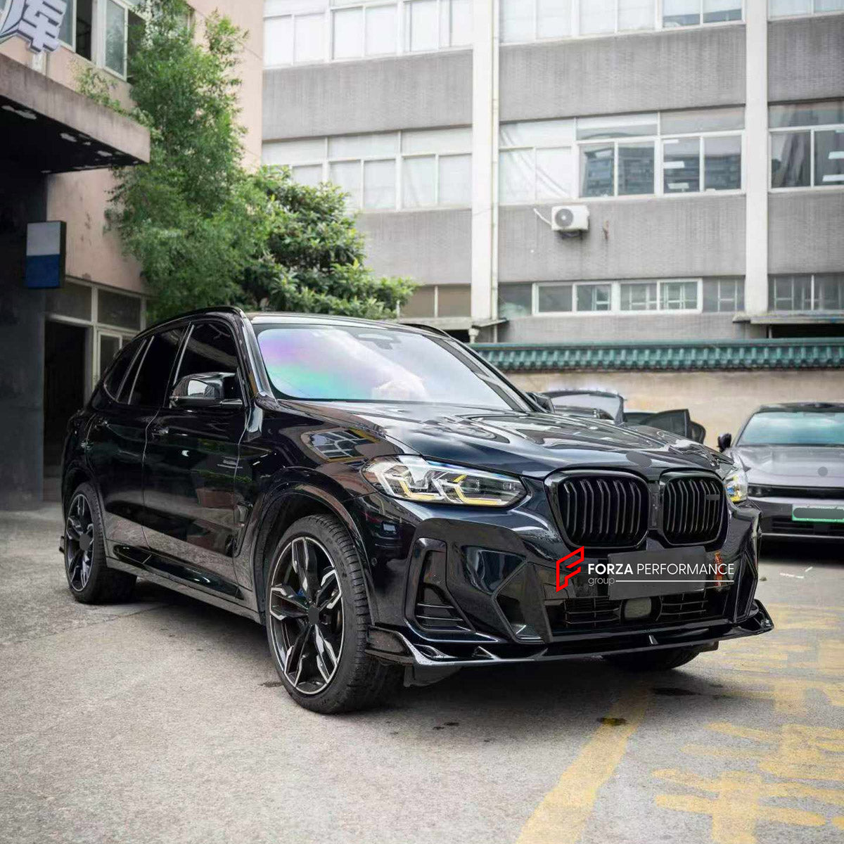 BODY KIT for BMW X3 G01 LCI M40I 2021 - 2024

Set includes:
Front Lip
Rear Bumper Fins
Rear Diffuser

Material: Plastic

NOTE: Professional installation is required.