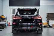 BODY KIT for BMW X5 G05 2019+ FORZA PERFORMANCE Custom fit Dry Carbon VTEN Design Style
Set includes:

Front Lip (fits 2023 - 2025 only)
Rear Diffuser
Roof Spoiler
Quad Carbon Fiber Exhaust Tips
Material: Plastic

NOTE: Professional installation is required.