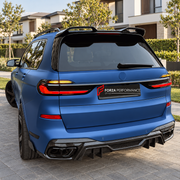 BODY KIT for BMW X7 G07 LCI 2022+
Set includes:

Front Lip
Side Skirts
Roof Spoiler
Rear Diffuser
Material: Plastic

NOTE: Professional installation is required.