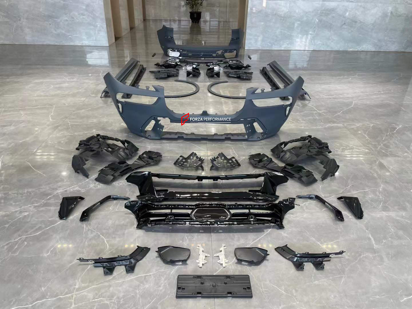 BODY KIT FOR BMW X7 G07 LCI UPGRADE TO M60i STYLE