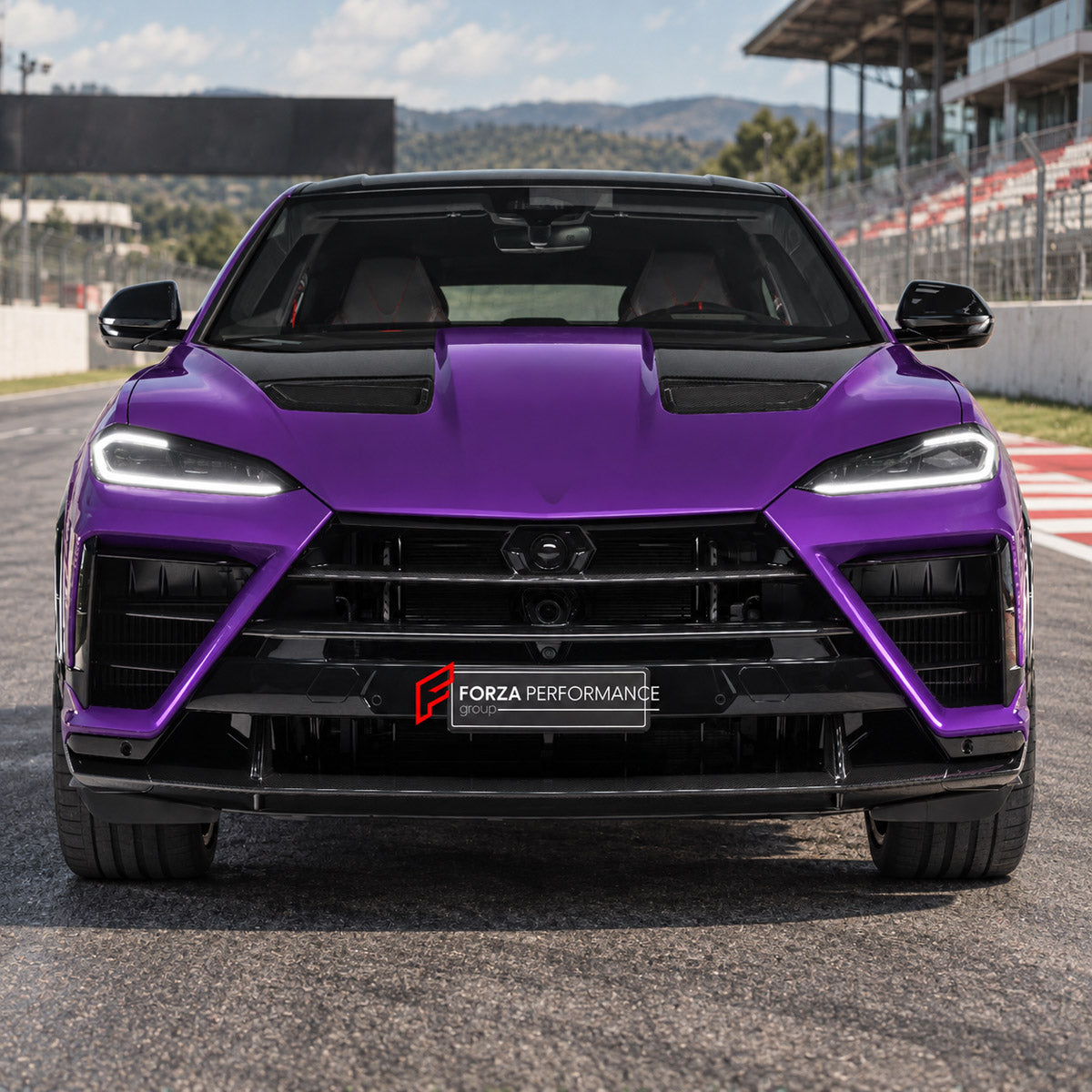 BODY KIT for Lamborghini Urus SE Performante 2026+
Set includes:

Front Lip
Front Bumper Air Vent Covers
Hood Bonnet
Fender Flares
Side Fender Vents
Side Skirts
Roof Spoiler
Ducktail Spoiler
Rear Bumper Fins
Rear Diffuser
Material: Plastic

NOTE: Professional installation is required.