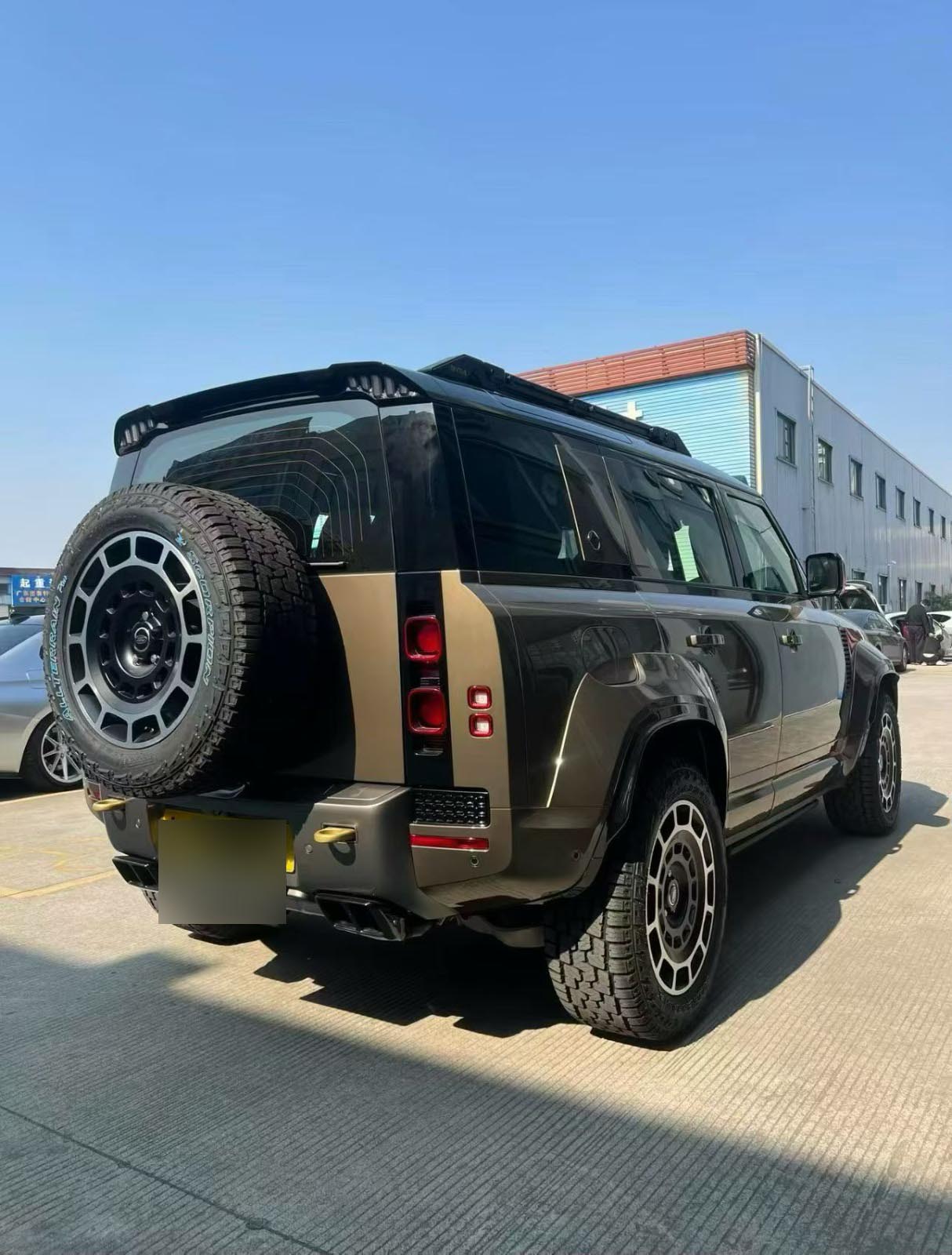 BODYKIT for LAND ROVER DEFENDER L663 2019+ | OCTA STYLE

Set includes:

Fender Flares
Rear Diffuser

Material: Plastic

We also have Octa forged wheels available&nbsp;IN STOCK.

Note: Professional installation is required.

CONTACT US FOR PRICING

Payment ►
Visa
Mastercard
PayPal with a credit card (add 4.4% at checkout)
Payoneer
Cryptocurrency
Shipment ►
By express DHL/UPS/TNT/FedEx
To the local international airport
Special line by air
Special line by the sea
To Europe and the UK by train

Please let us k